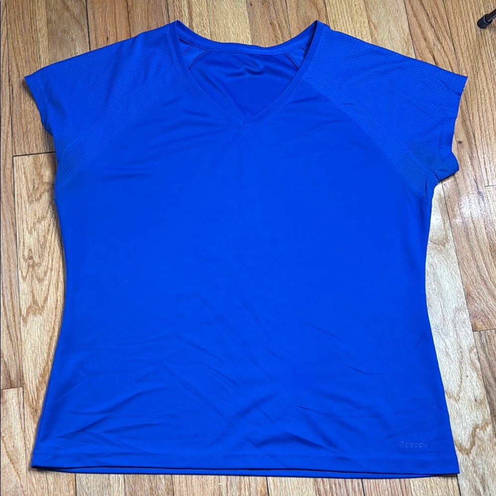 Reebok TShirt Women's Blue Fitted Short Sleeve Tee M